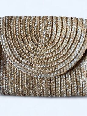 Woven Straw Clutch - Natural
